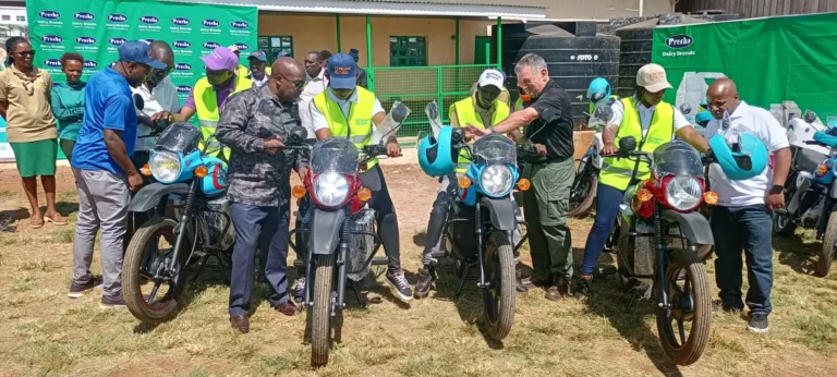 Government Urged to Waive Duty on Animal Feed Raw Materials to Save Dairy Sector